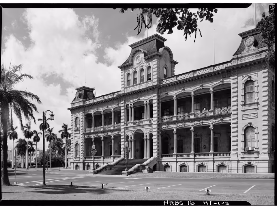 Fachada do Palácio Iolani em Honolulu, o único palácio real dentro do território dos Estados Unidos