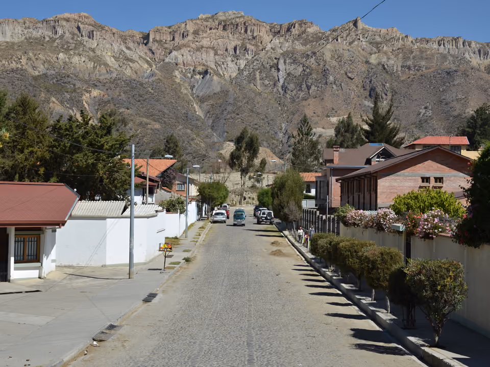 Formações rochosas erodidas no bairro de Mallasa, perto do Valle de la Luna, em La Paz, Bolívia
