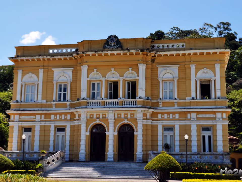 Fachada do Palácio Rio Negro, antiga residência de verão dos presidentes do Brasil, em Petrópolis