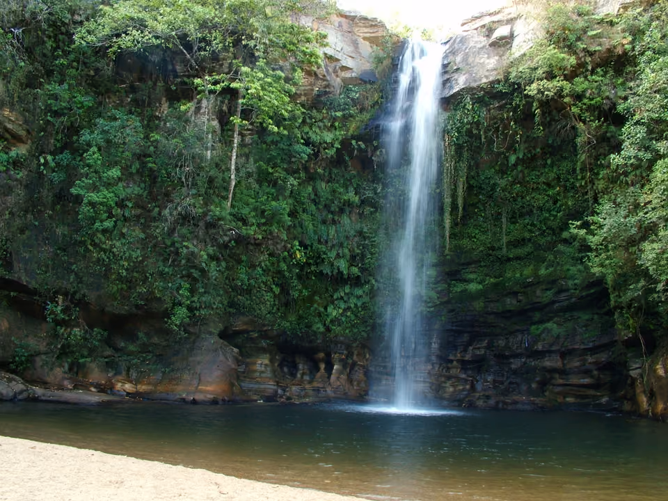 Cachoeira do Abade, com poço para banho, em Pirenópolis, Goiás