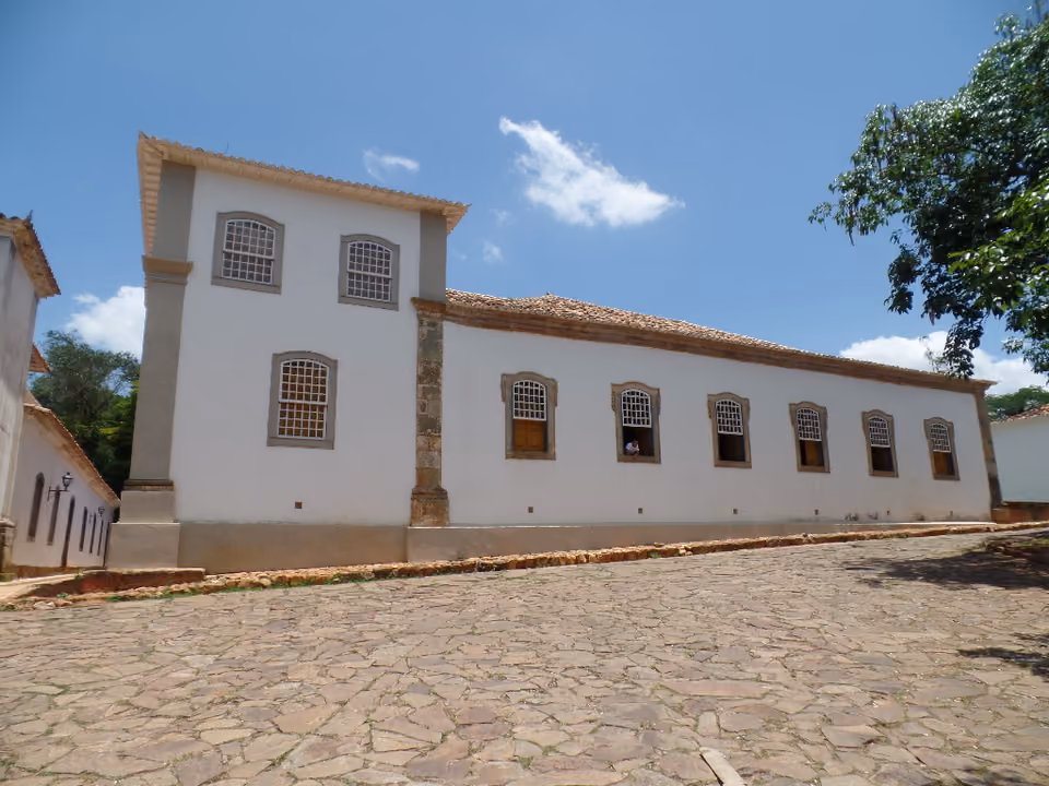 Fachada colonial do Museu Padre Toledo, em Tiradentes