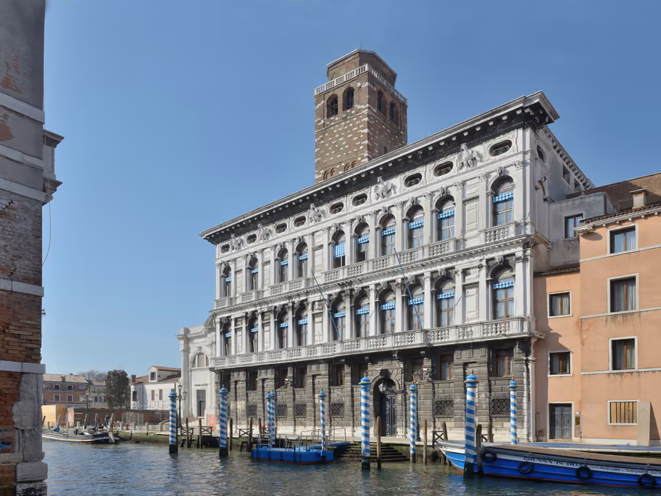 Palazzo Labia à beira do canal em Cannaregio, Veneza, com sua fachada barroca clássica